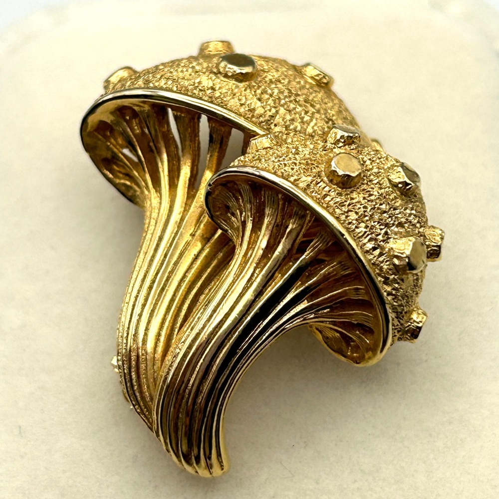 Vintage 60s Marcel Boucher Gold Tone Mushroom Brooch EUC - Picture 7 of 15